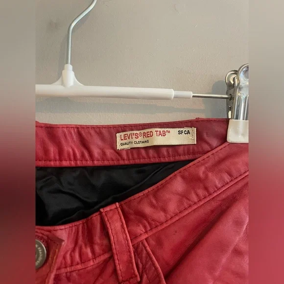 Levi’s Red Tab Red Leather Pants Skinny Fit and High Waisted - Picture 2 of 7